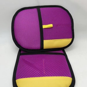 Guantes de Cinco Dedos para Eliminar Pelo de Mascotas por Electricidad Estática, de Poliéster Morado, Herramienta de Aseo para Perros Grandes - Product Image 2
