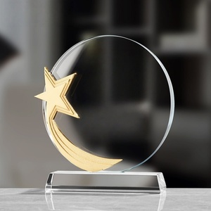 Trophée en cristal - Verre taillé de qualité supérieure avec accents métalliques - Décoration de bureau élégante, récompense de reconnaissance, <span class=keywords><strong>design</strong></span> moderne - Product Image 3