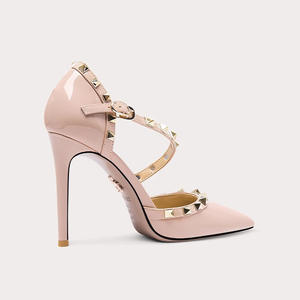 2025 nuevas <span class=keywords><strong>sandalias</strong></span> de mujer remache desnudo tacones altos elegante Sexy cabeza puntiaguda Bao cabeza pies gordos tacones finos de tamaño <span class=keywords><strong>ancho</strong></span> - Product Image 4