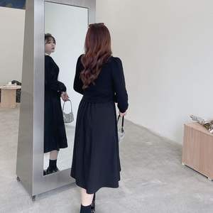 Veste tricotée de style français grande taille avec col à revers et fermeture éclair, coupe ajustée pour femme, noir et vert N8275 - Product Image 3