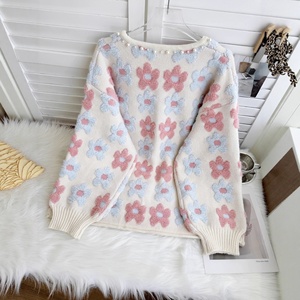 Cardigã Feminino Estilo Coreano com Bordado Grosso e Flores Tridimensionais, Novo para Outono 2025, Tamanho Grande, Solto, Macio e com Botões - Product Image 2