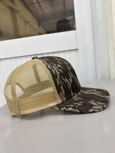 Gorra Trucker de Camuflaje con Logotipo Bordado Personalizado, Malla Trasera Ajustable, para Caza al Aire Libre y Ropa Urbana, OEM Vietnam - Product Image 6