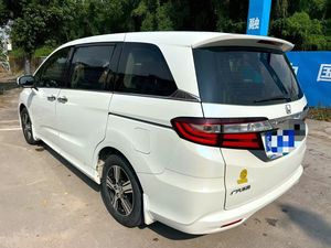 ฮอนด้า โอดิสซีย์ ปี 2015 เครื่องยนต์ 2.4 ลิตร เกียร์ CVT รถอเนกประสงค์ 7 ที่นั่ง – รถอเนกประสงค์สำหรับครอบครัวขนาดใหญ่ รถมือสองญี่ปุ่นคุณภาพดีสำหรับการส่งออก - Product Image 6