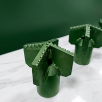 Foret de dragage PDC durable à 4 ailettes en acier forgé avec fraises PDC de qualité supérieure pour le forage de puits d'eau