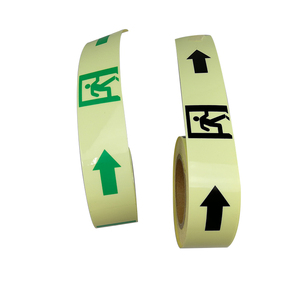 Vente en gros de <span class=keywords><strong>bandes</strong></span> réfléchissantes photoluminescentes auto-adhésives personnalisées en PVC <span class=keywords><strong>Bandes</strong></span> de sécurité industrielles robustes certifiées ISO pour escaliers - Product Image 4