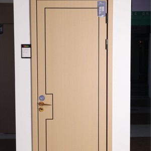 Puerta Minimalista de Contrachapado con Aislamiento Acústico para Uso Interior en Dormitorios, Superficie Acabada, Apertura Manual - Product Image 5