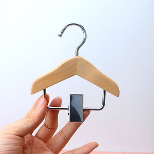 Mini ropa de madera <span class=keywords><strong>para</strong></span> mascotas, percha de madera <span class=keywords><strong>con</strong></span> Clip <span class=keywords><strong>para</strong></span> ropa de muñeca - Product Image 6