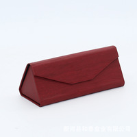 Étui triangulaire pliable magnétique en cuir PU avec Logo personnalisé, étui à lunettes de soleil pliable fait à la main