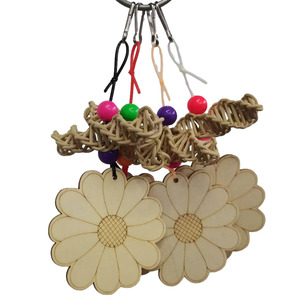 Venta caliente transfronterizo ratán tejido pájaro juguete madera flor floreciente con cuero loro morder juguete Color al azar - Product Image 5