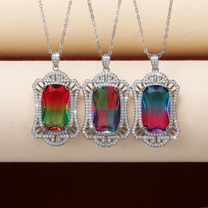 Collana con ciondolo in pietra colorata sfumata per donna, elegante catena a clavicola, gioiello alla moda, idea regalo - Product Image 1