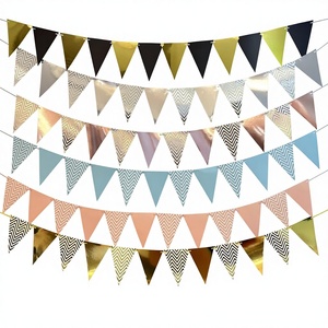 Guirlande de fanions en papier à rayures ondulées dorées et argentées de 6 pieds, bannière bleue, rose et noire pour événements festifs et décorations de fond - Product Image 1