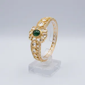 Bracelet manchette classique en laiton Polki pour femme, bijoux de mode de créateur indien Kundan Kada pour mariage, vente en gros - Product Image 1
