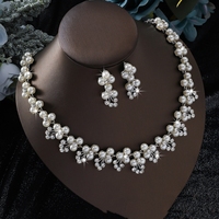 Ensemble de bijoux de mode, collier, accessoire de robe de mariée, cristal d'eau de luxe de style coréen, Dubai, Inde, fleur, perle, diamant