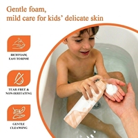 Mousse de bain aérosol pour enfants sous marque distributeur, formule douce et rafraîchissante aux herbes et aux fruits pour tout-petits, 256 ml