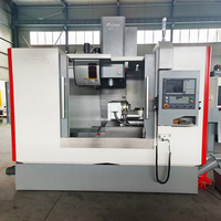 Machine de fraisage CNC verticale à 5 axes VMC1160 avec commande FANUC et broche unique pour le traitement des profilés en aluminium