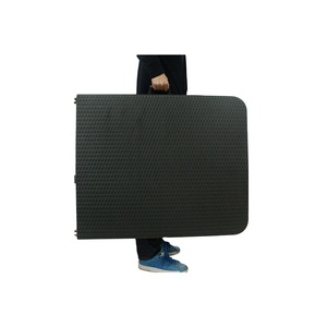 <span class=keywords><strong>Tavolo</strong></span> da <span class=keywords><strong>Campeggio</strong></span> Pieghevole Portatile in HDPE da 6 Piedi con Sedie, Effetto Rattan Nero - Product Image 4
