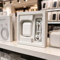 Emballage de vente au détail pour téléphone avec plateau intérieur, câble de chargeur et emplacements pour carte SIM, insert en pulpe moulée biodégradable, boîte cadeau de marque
