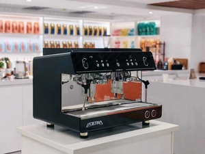Machine à expresso professionnelle LEGEND Q2 à double groupe, chaudière en cuivre, tête de brassage E61, 12L, 9 bars, garantie 1 an - Product Image 2