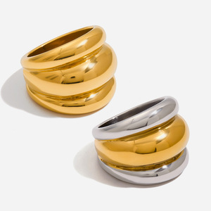 Anillos de Moda de Acero Inoxidable con Baño de Oro de 18k, Diseño Acanalado de Dos Tonos, Joyería Unisex para Regalo - Product Image 1
