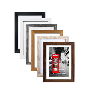 Cadres photo en bois 4x6, 5x7, 8x10 en chêne massif et pin de qualité supérieure, personnalisables pour affichage mural ou sur table – Vente en gros - Product Image 1