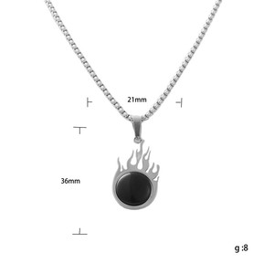 Collier pendentif flamme en acier inoxydable pour homme, design géométrique rétro punk, sertissage clos de pierre précieuse noire 120143 - Product Image 5