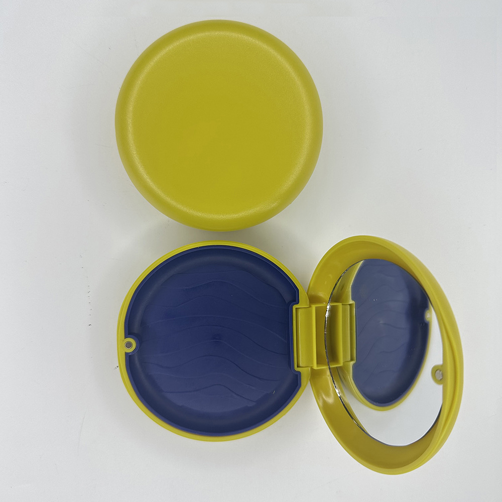 Amarillo con espejo
