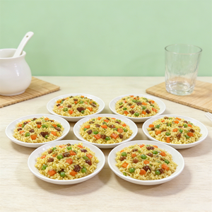 Modèle de riz frit artificiel en mousse plastique écologique de 6 pouces, bœuf et légumes, assiette blanche décorative pour la maison, la cuisine et la présentation en restaurant - Product Image 4