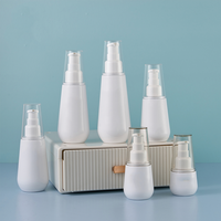 Nouveau Design100ml120ml150ml blanc PET bouteille conique cercle bouteille givré couleur presse mousse pompe bouteille en plastique avec boîte en papier
