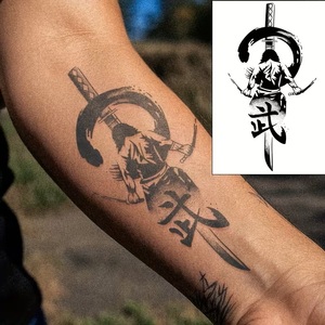 Autocollants <span class=keywords><strong>de</strong></span> <span class=keywords><strong>tatouage</strong></span> semi-permanents Courage Warrior, imperméables, longue durée, couleurs <span class=keywords><strong>de</strong></span> <span class=keywords><strong>tatouage</strong></span> réalistes pour les <span class=keywords><strong>bras</strong></span> des hommes et des femmes - Product Image 2