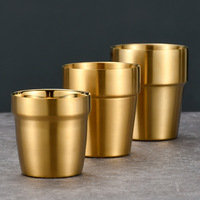 Tasse à bière et à eau isolée à double couche en acier inoxydable 304 personnalisée pour boissons froides et camping Type de verre à cocktail