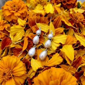 Boucles d'oreilles pendantes tendance pour femme, en perles d'eau douce naturelles blanches de qualité AA, plaquées or 18 carats, serties en clos, certifiées par un tiers, pour mariage - Product Image 1