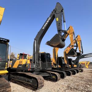 Excavatrice sur chenilles Volvo EC240 d'occasion modèle 2020 à faible durée de fonctionnement Boîte de vitesses moteur 24 tonnes Composants d'origine - Product Image 4