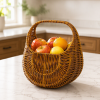 Panier demi-lune de style pastoral avec poignée en arche, tressé en PC, écologique et flexible pour l'arrangement floral, la décoration intérieure et la présentation, personnalisable