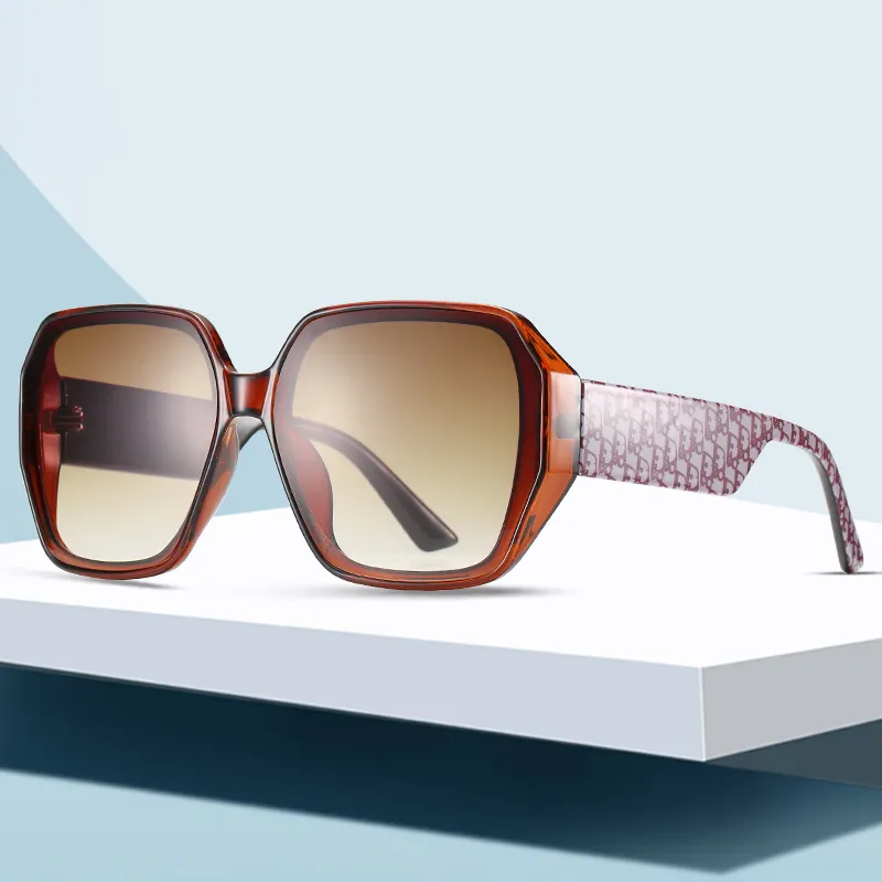 New trend women's fashion sunglasses classic designer luxury sunglasses in stock