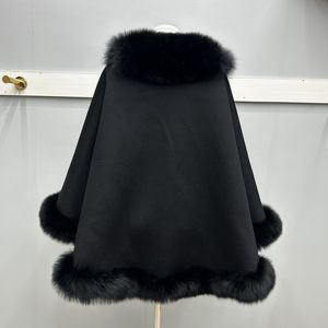 ผ้าคลุมไหล่กันหนาวแบบใหม่จาก MWfur ผ้าคลุมไหล่หรูหราสำหรับสุภาพสตรี ผ้าคลุมไหล่แคชเมียร์สองด้านสุดหรู แต่งขอบด้วยขนสุนัขจิ้งจอกสำหรับผู้หญิง - Product Image 6