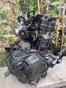 Motore Usato <span class=keywords><strong>Benelli</strong></span> 250 Raffreddato ad Acqua, 4 Tempi, Accensione CDI, Avviamento Elettrico, Macchina Modificata per Riparazione e Sostituzione - Product Image 2