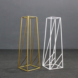 Centre de <span class=keywords><strong>table</strong></span> trapézoïdale en métal, stand floral, décoration pour mariage, 2019 - Product Image 3