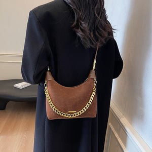 Sac à bandoulière en faux daim pour femme, petit format, nouvelle tendance hiver 2024, sac bandoulière coréen à chaîne, sac à main en ligne - Product Image 6