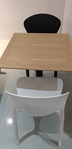 Plateau de table en bois commercial avec surface ignifuge, design moderne et minimaliste pour la restauration et les meubles de café - Product Image 2