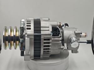 Генератор Changli для Isuzu 4HF1, 2-контактный, 24В, 60А, артикулы 8971896502, 8972416291 - Product Image 1