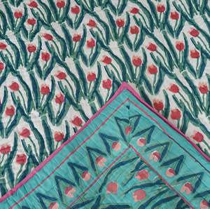 Edredón suave grueso de los mejores exportadores de Jaipur indio para inviernos Relleno de algodón impreso Embalaje personalizado a precios al por mayor - Product Image 6