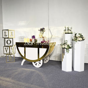 <span class=keywords><strong>DKB</strong></span> Factory niedrigen Preis verkaufen Hochzeits dekoration <span class=keywords><strong>Gold</strong></span> Acryl Schokoriegel Wagen neues Design Dessert Süßigkeiten Wagen Handy - Product Image 2