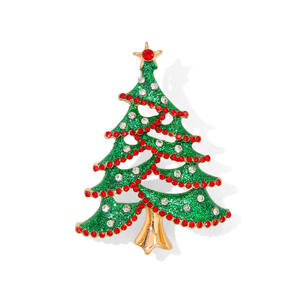 Новогодняя модная брошь на елку - Product Image 1