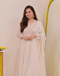 Premium Quality Ethnic Party Wear Collection <b>Womens</b> Chanderi Silk <b>Kurta</b> Pant with Dupatta Set <b>Womens</b> Traditional Wear - Product Image 3