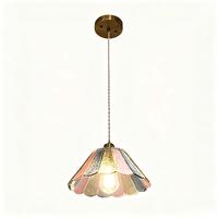 Lampe suspendue décorative en verre multicolore avec abat-jour, plaque de plafond en fer doré, luminaire suspendu élégant pour l'éclairage intérieur