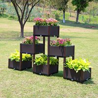 Jardinière surélevée moderne en plastique à arrosage automatique pour l'extérieur