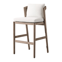 Solutions de mobilier d'extérieur sur mesure pour projets hôteliers : fauteuils, chaises de bar, tables basses, canapés en teck, ensembles de tables à manger