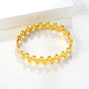 สร้อยข้อมือทรงกลมเรขาคณิต ทอง 18k สแตนเลสสตีล เครื่องประดับแฟชั่นผู้หญิง ของขวัญ สไตล์ลายจุด - Product Image 3