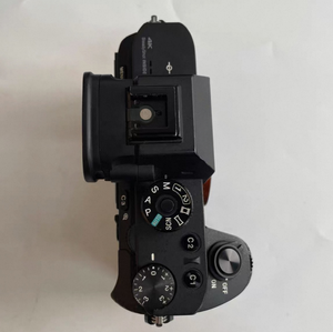 Appareil photo A7R2 d'occasion — 42,4 MP plein format + stabilisation d'image 5 axes, excellent état, entièrement fonctionnel, le roi de la haute résolution ! - Product Image 3