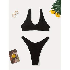 Conjunto de Bikini Floral Estampado Personalizado de 2 Piezas con Decoración de Cuentas, Bikini de Tela Reciclada, Fabricante de Bikinis de Tiras - Product Image 2